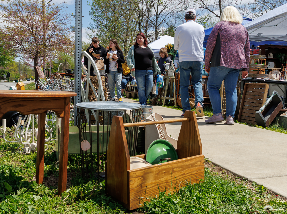 Fall Vintage & Handmade Festival l Discover Downtown Franklin, Indiana